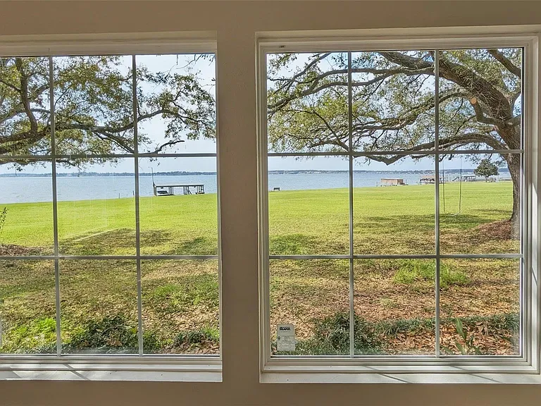 12915 Blueberry Hl — Photo 15