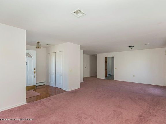 2nd image of 158 Chesterfield Ln
