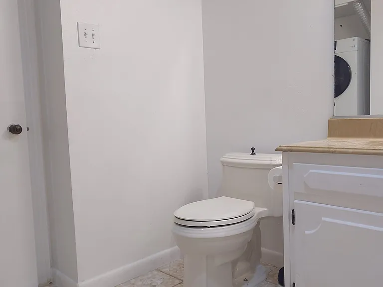 5215 Arboles Dr #B — Photo 18