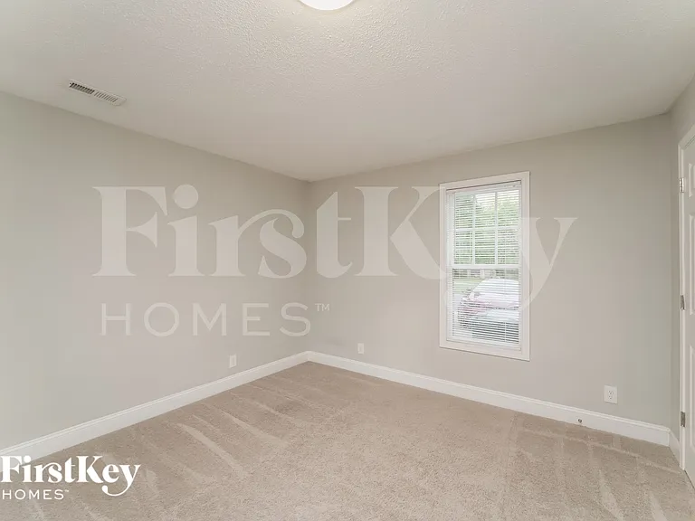 2521 Skyland Dr — Photo 11