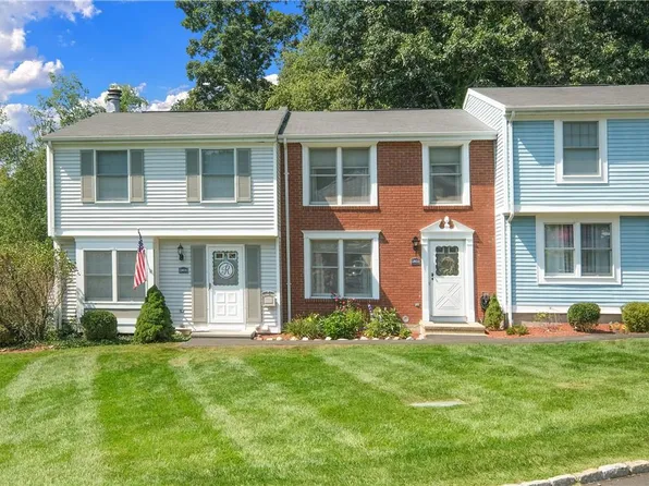 2802 Kings Way, Carmel, NY 10512