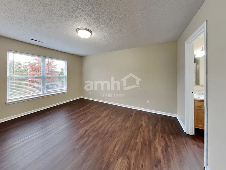 9772 Trail Dr — Photo 12