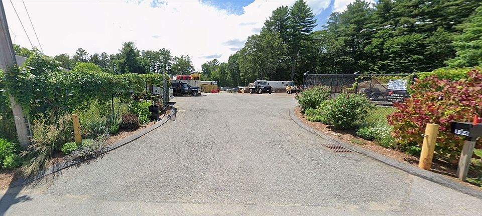 1st image of 124 Oak Hill Rd