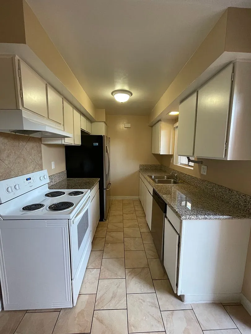 Knollwood Bailey Villas — Photo 1