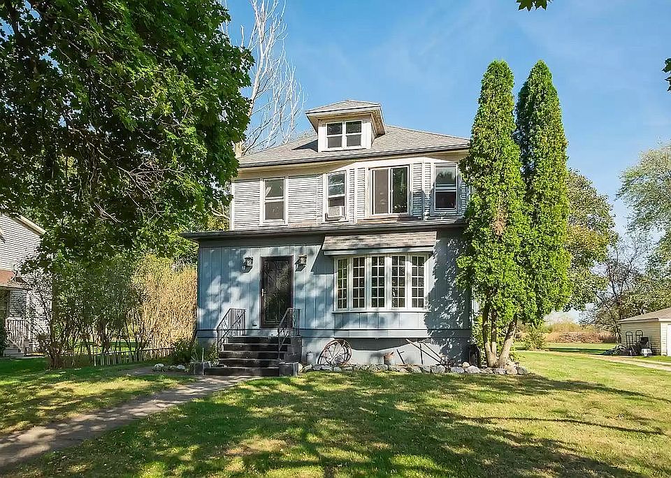 Great curb appeal