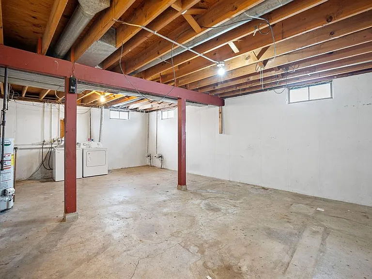 1602 NW 4th St — Photo 17