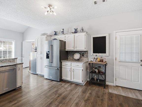 5th image of 6605 Stephan Ridge Dr