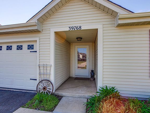2nd image of 39768 Ackworth Ln