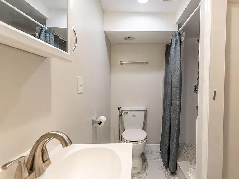 183 Durham Ave — Photo 23