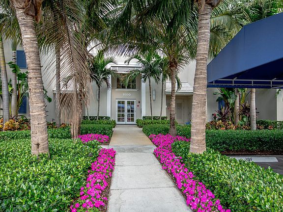 2nd image of 1015 Bay Colony Dr S