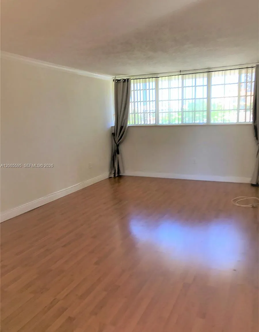 300 Madeira Ave — Photo 3