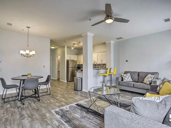 4th image of 7129 Biltmore Way