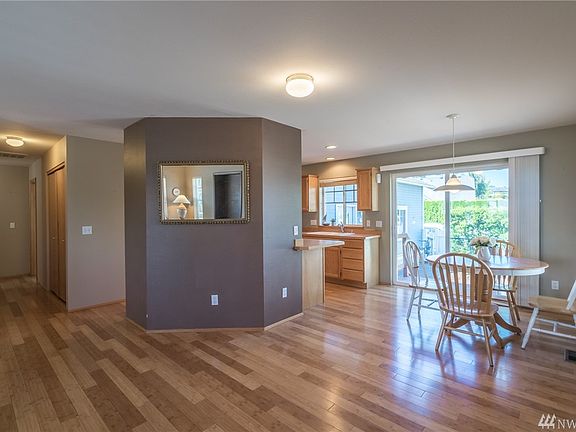 5th image of 6199 Lincoln Dr