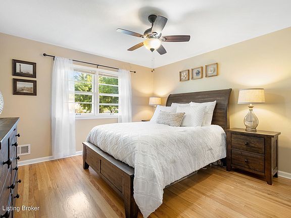 5th image of 2234 Bradford Dr