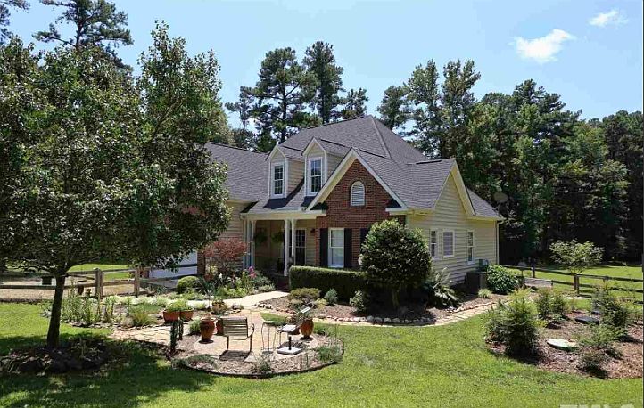 1st image of 101 Beacon Hill Ln