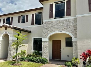 Crystal Cay, Miami, FL 33190