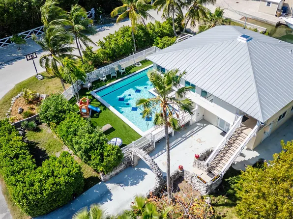 216 Wildwood Cir, Key Largo, FL 33037