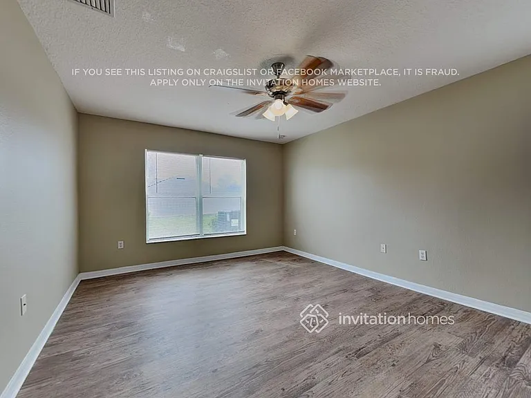 2458 Hamlet Cir — Photo 9