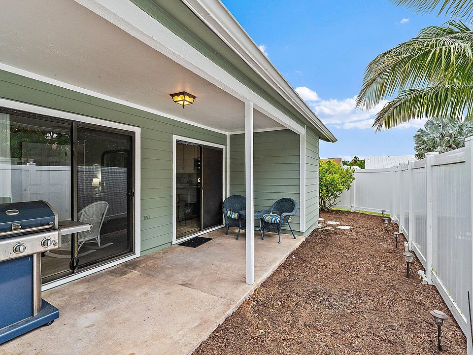 1st image of 202 Lakewood Drive #11c