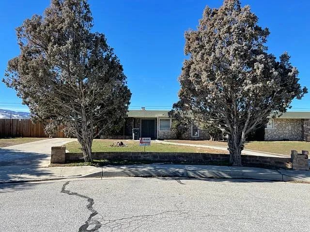 514 Jacobsen Ct — Photo 1