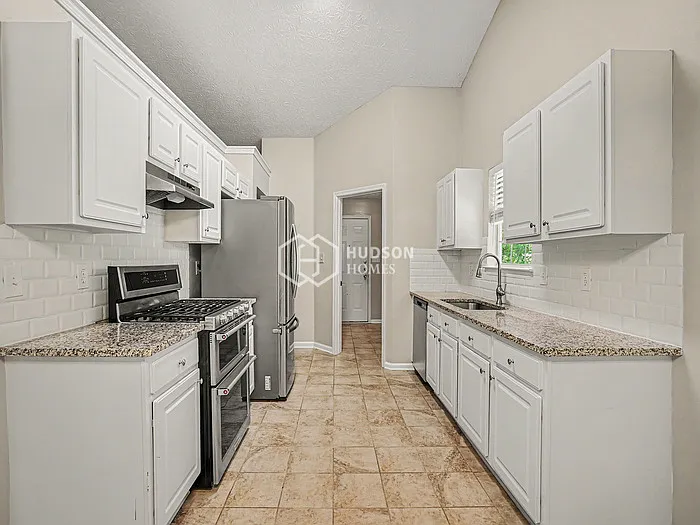2369 Heatherton Ct — Photo 5