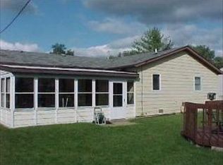 9107 Teresa Ave, Crystal Lake, IL 60014