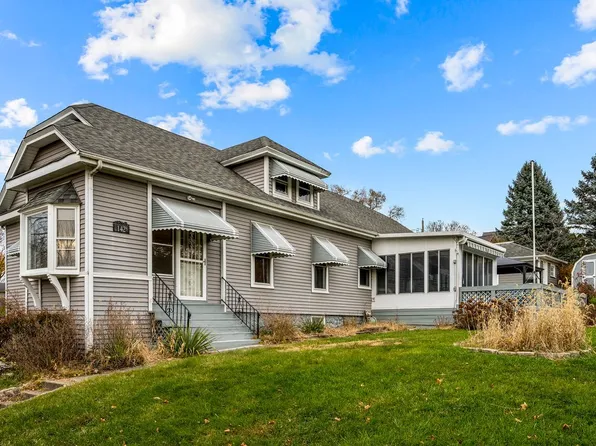 142 Cottage Ave, Carpentersville, IL 60110