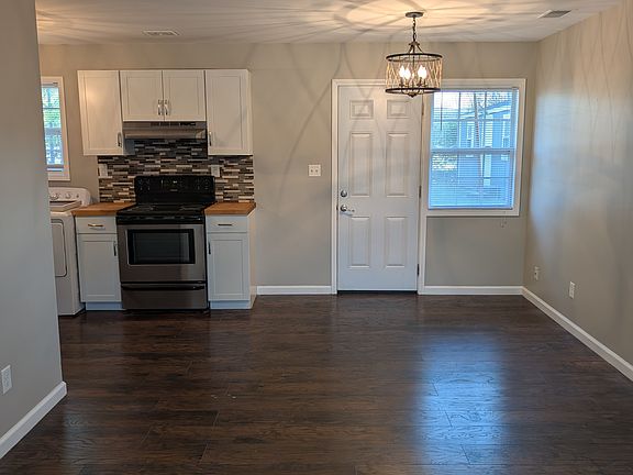 3rd image of 9906 Michaele Ln