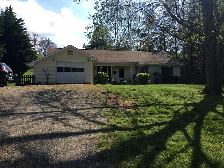 17 Lady Bug Ln — Photo 30