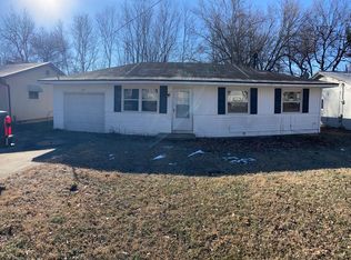 1034 E McCanse St, Springfield, MO 65803
