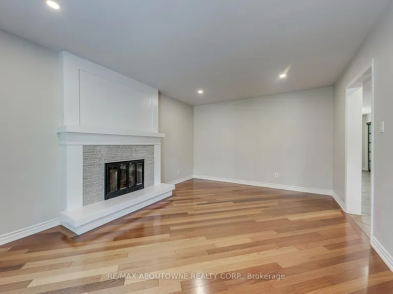 1124 Notley Cres — Photo 15