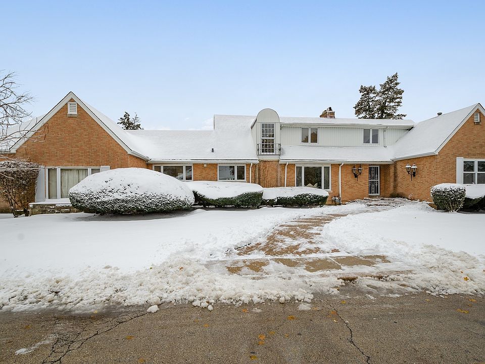 1st image of 3355 W Arthur Ave