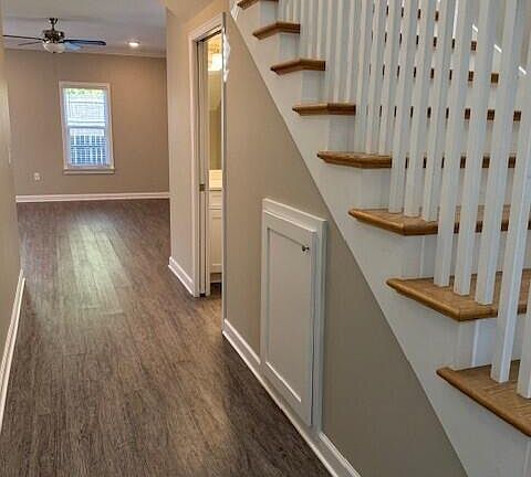 2nd image of 305 Ellis Ave