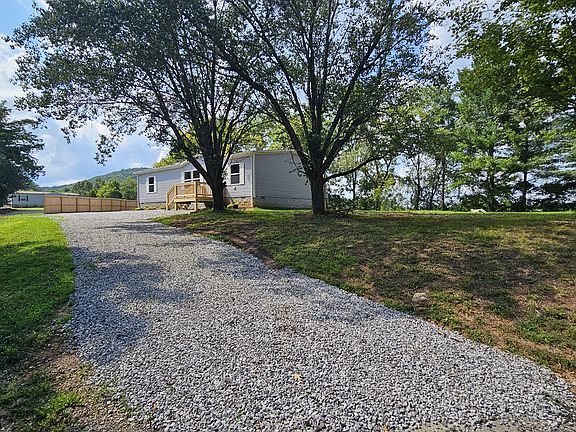3rd image of 2516 Goodbar Rd