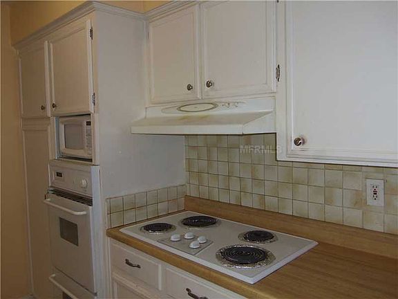 4th image of 465 Overstreet Ave
