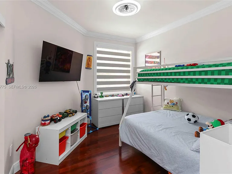 1530 Lacosta Dr W — Photo 23