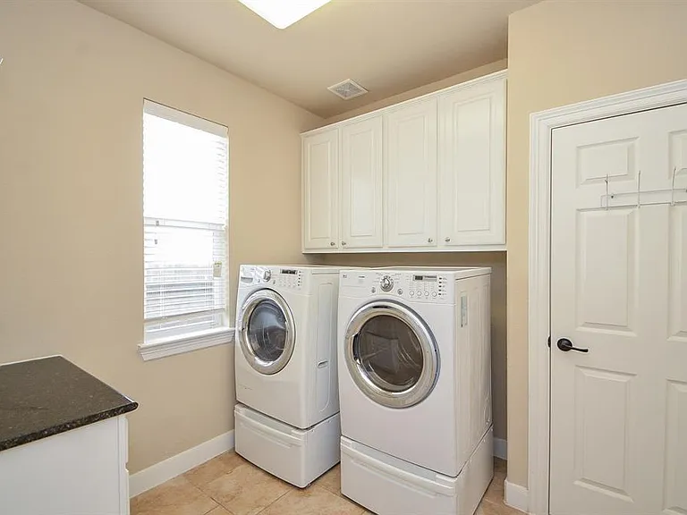 510 McAllister Ave — Photo 27