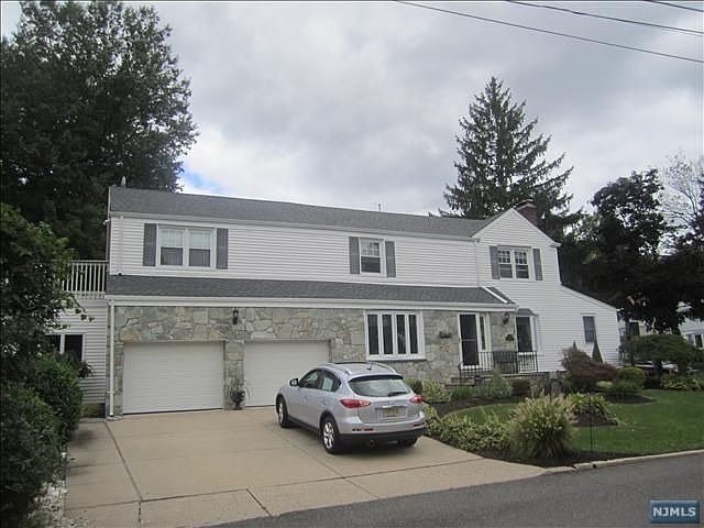 1st image of 78 Herrick Ave