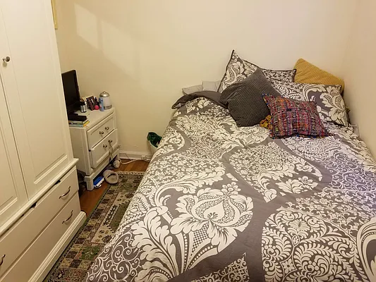 Rented by Prince Real Estate Associates LLC | media 28