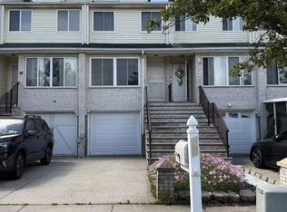 38 Winston St, Staten Island, NY 10312