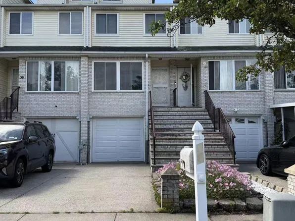 38 Winston St, Staten Island, NY 10312