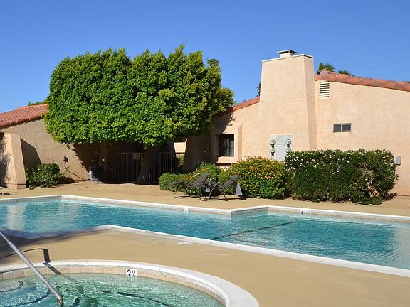 2nd image of 2636 N Indian Canyon Dr APT 123