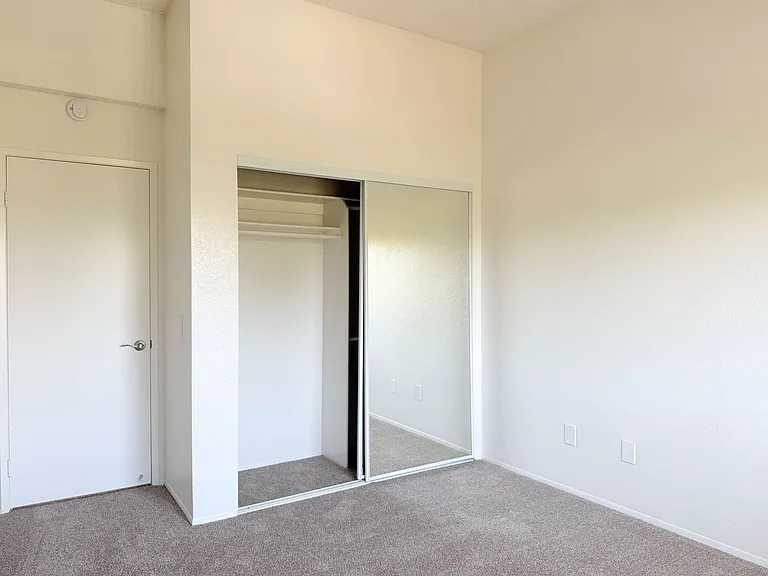 One park Apartments — Photo 110