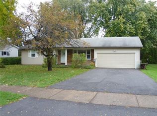 1080 Weiland Rd, Rochester, NY 14626