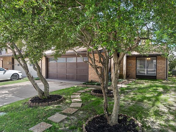 2nd image of 1818 Highbrook Ct