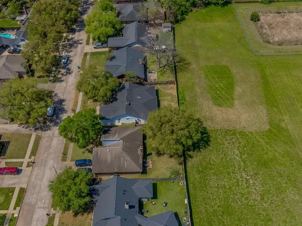 6219 Canada Dr, Pasadena, TX 77505