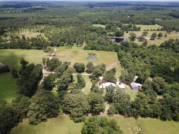 492 County Road 1107, Maud, TX 75567