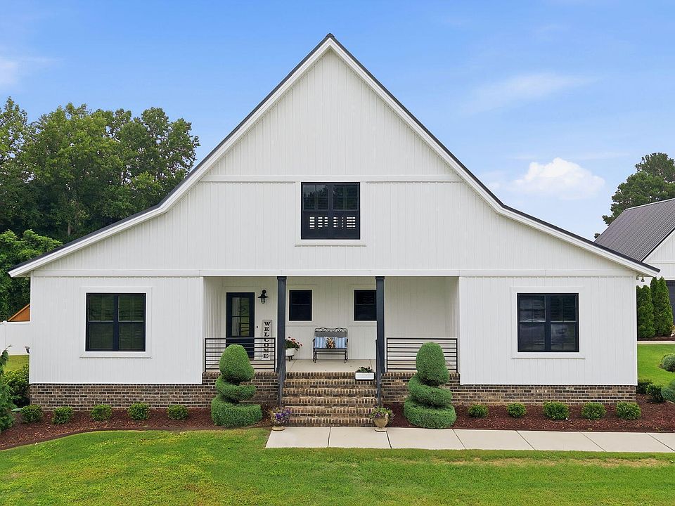 1st image of 937 Breedlove Rd