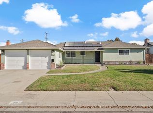 218 Flores Ave, Manteca, CA 95336
