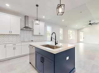 5631 SE Hull St, Stuart, FL 34997